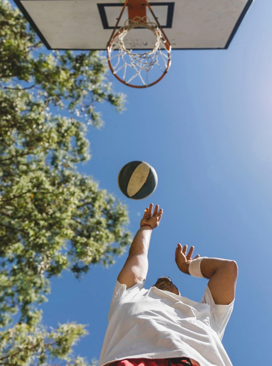 Современные спорт-площадки